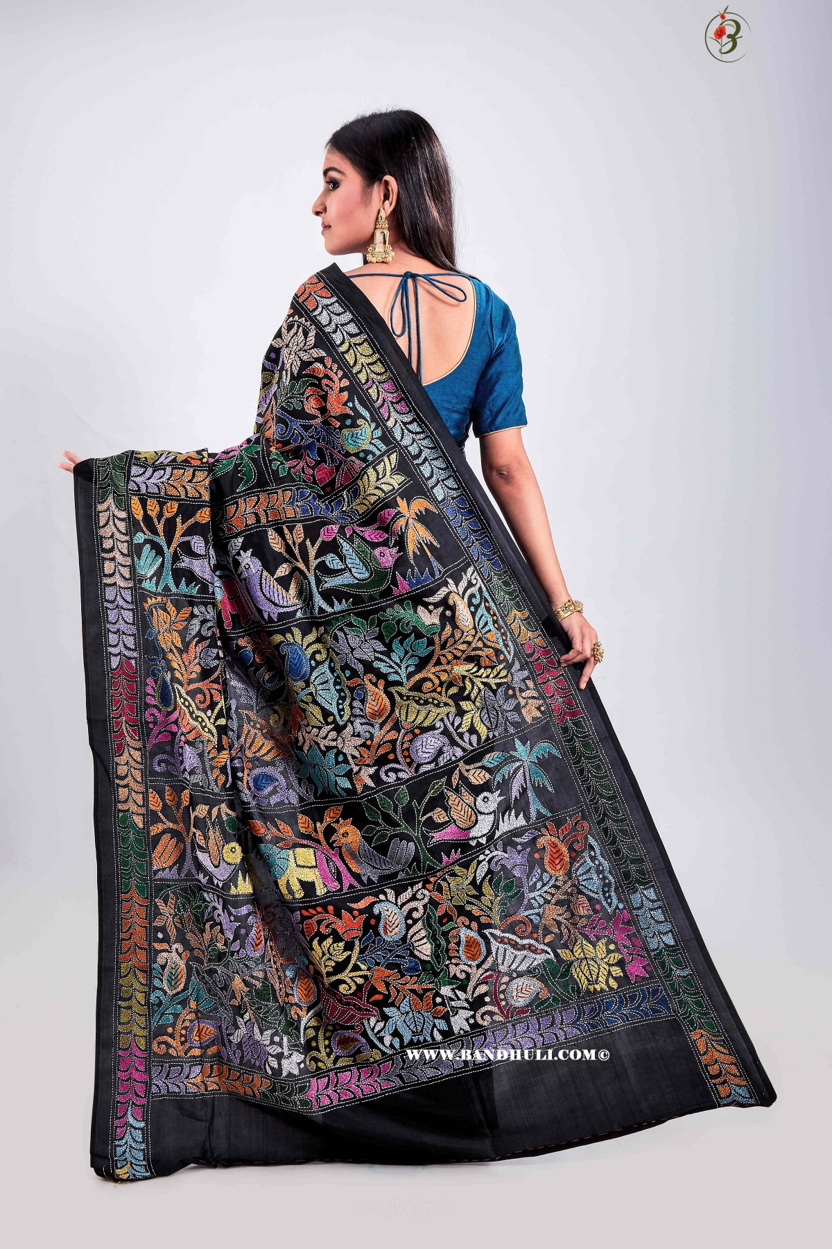 Tahni - Figure & flower motif Kantha Stitch Saree